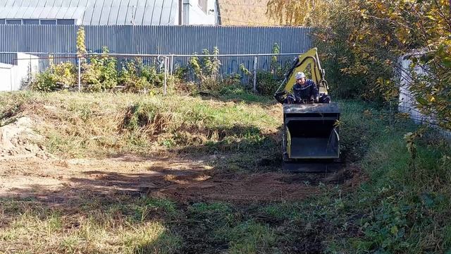 мири-трактор «ТЭ-1000» Первый выезд, первые работы! смотреть онлайн