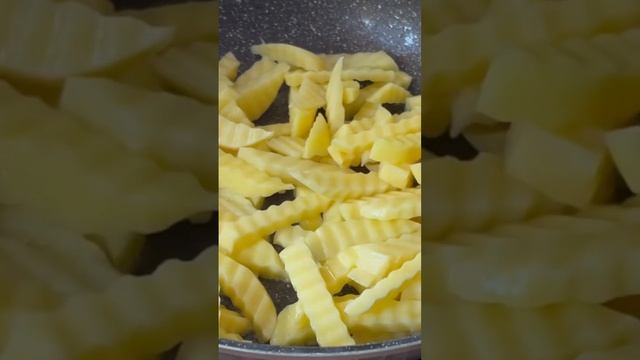 Вкусная картошка 🔥#какпожаритькартошку #картошкарецепт #картошка #картошкафри #восточнаякухня