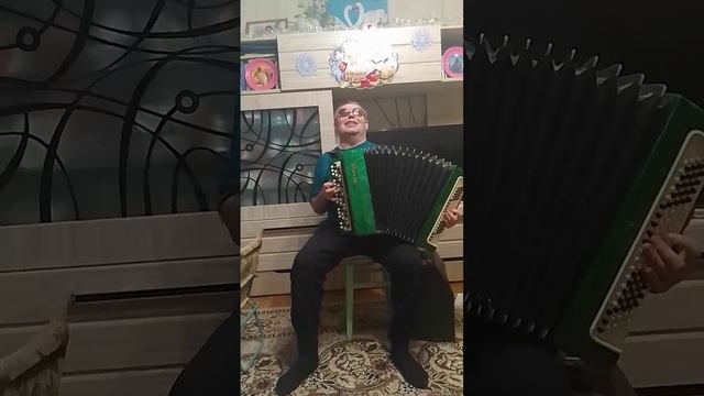 Пельменей много в жизни не бывает.