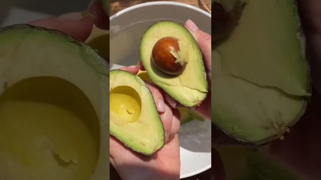 Avocado And Tomato Vegan Keto Salad🍅🥑 #shorts смотреть онлайн