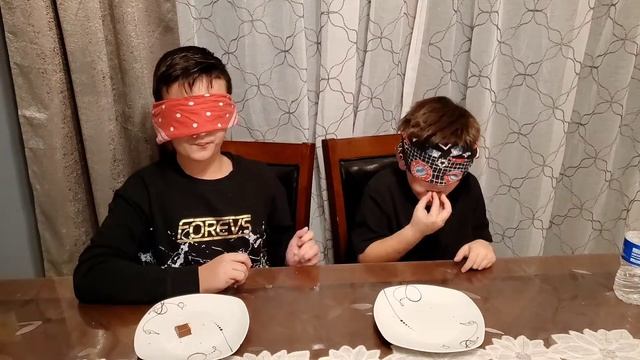 Ritter Sport Flavors Taste Test: BLINDFOLDED смотреть онлайн