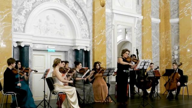 Вивальди - Концерт для скрипки с оркестром-М.Сафарьянц