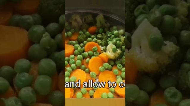 Baby Food/Carrot Broccoli Peas Puree for 6-10M Babies/Vegetables Puree #shorts смотреть онлайн