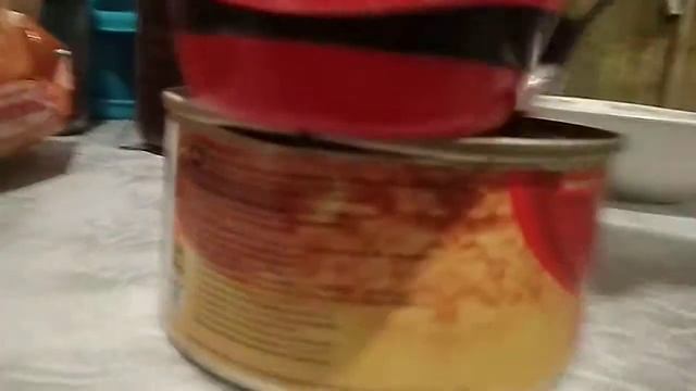 Заморское изобретение "сломало зубы" о Русскую банку тушенки смотреть онлайн