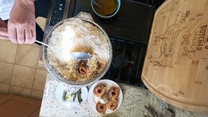 Американцы пробуют узбекский плов впервые и в восторге!