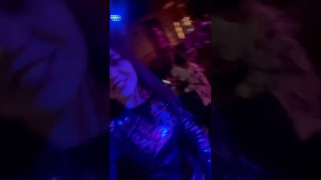 Планете нужны позитивные и счастливые смотреть онлайн