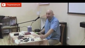 Мужчина и покупки в магазинах. Сатья дас