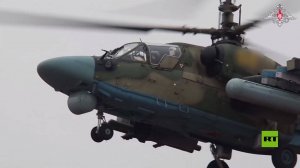 مروحية "Ka-52M" الروسية تستهدف قوات العدو