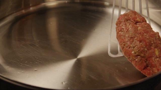 How to Make Salisbury Steak in Mushroom Gravy | Allrecipes.com смотреть онлайн