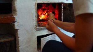 ЖИЗНЬ ВДАЛИ ОТ ЦИВИЛИЗАЦИИ В ГЛУХОЙ УРАЛЬСКОЙ ДЕРЕВНЕ