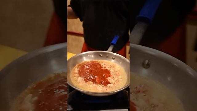 Langostinos & Linguini Fra Diavolo смотреть онлайн