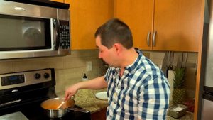 Когда мне лень готовить я делаю это блюдо. Курица по венгерски это бесподобно вкусно, что слов нет!