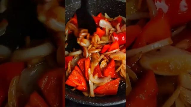 ПИЦЦА НА КАРТОФЕЛЕ рецепт в комментариях #рецепты #еда #простыерецепты смотреть онлайн