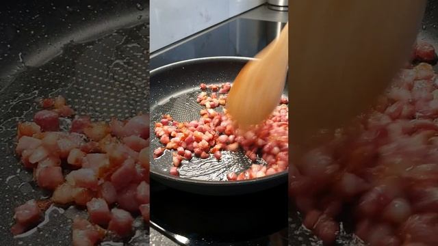 How to make Creamy and tasty pasta Carbonara in easy way #shorts #shortsvideo #cookingvlog смотреть онлайн