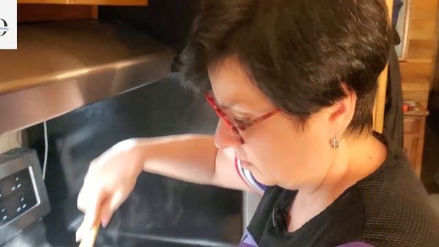 🥩Тушёное мясо с солёными огурцами! Incredibly tasty meat with pickles! смотреть онлайн