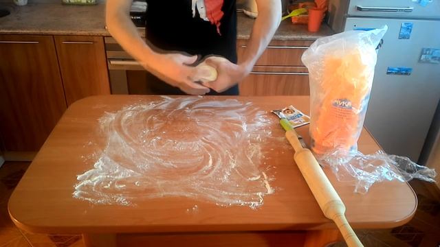 Выпуск 10. Булки с корицей и ванильным кремом смотреть онлайн