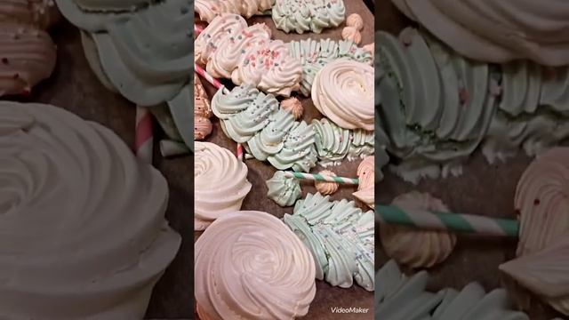 Любимый десерт безешки #безе безе рецепт #кухня #кухнямечты #кулинария смотреть онлайн