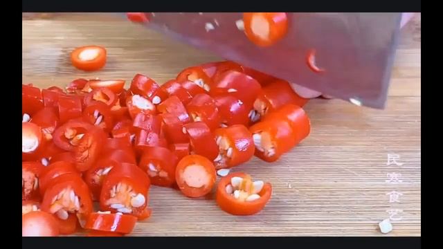 Как приготовить идеального морского окуня: секреты от шеф-повара для нежного и ароматного блюда смотреть онлайн