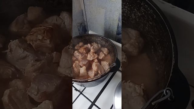 Тушёнка свиная.