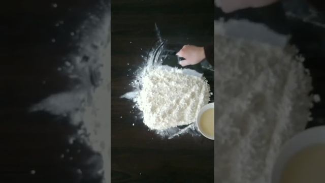 SLayonnoy hamir tayyorlash.oson va qulay usuli.somsa va shirinliklar tayyorlasa zoʻr chiqadi смотреть онлайн