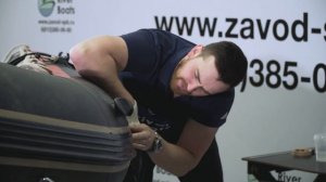 Тюнинг лодки пвх приклеиваем волноотбойник (полиуретановый клей)