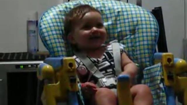 ПАПА СМЕШИТ смотреть онлайн