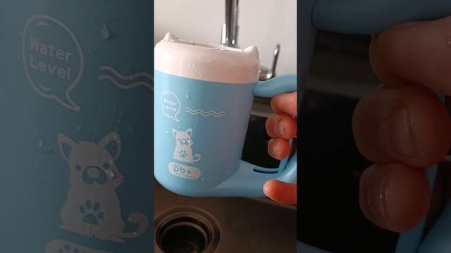 Лапомойка для собак автоматическая. С ней удобно мыть лапки вашего домашнего питомца!Налей воды!