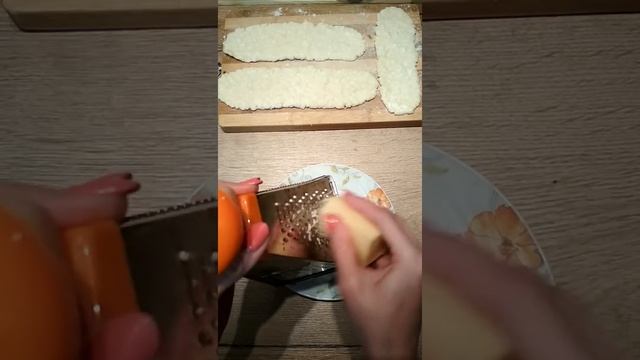 Творожные рулетики с сыром и зеленью смотреть онлайн