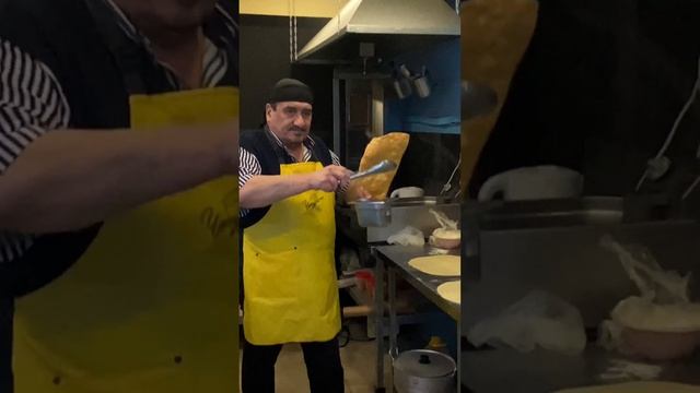Чебуреки мира | местная кухня | У Шухрата в Лазаревском