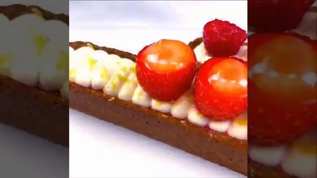 Raspberry Hazelnut Cream,Vanilla Zephyr Whipped Ganache & Fresh Raspberries Tartelette! #shorts смотреть онлайн