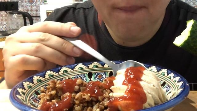 ASMR EATING