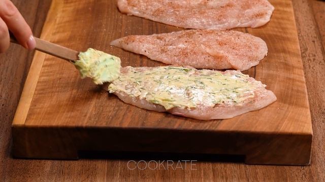 These chicken rolls will make any chef envious! Easy and delicious dinner