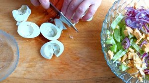 Салат с огурцом и дайконом Хрустящий и сочный