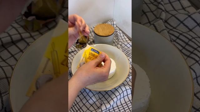 Блинчики с творогом и изюмом😋#блины#блинчикистворогом#рецепты#вкусноипросто#cooking_at_lilys_ 👍 смотреть онлайн