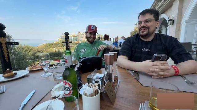 ЭВЕЛОН и ШАДОУКЕК ЖЕСТКО УГАРАЮТ С КОРЕША / ХАЗЯЕВА НА МЕДИАТУРНИРЕ в КИПРЕ смотреть онлайн