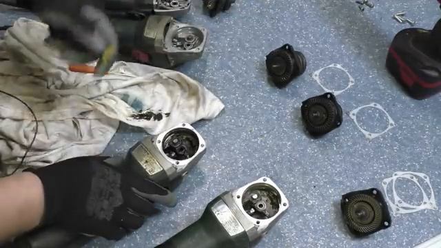 Болгарки METABO смазка редуктора _ сухие с завода W9-125, W820-125, WEV-10-125 смотреть онлайн