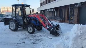 Lovol TE-354 на страже порядка во дворе! Жилой комплекс в Барнауле на 2000 жителей.