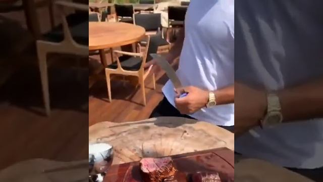 #Meat 🥩🥩🥩🥩#Mine #Steak #House #Vist #Mine #Restuarant #Istanbul #Dubai #Turkish #Saltbae смотреть онлайн