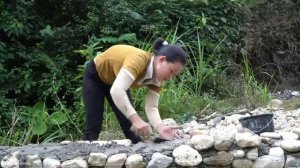 Build a fence around the farm with Cement and natural stone | Trieu Mai Huong