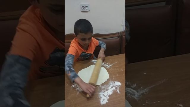 Պատրաստում ենք մածունով գաթա։ смотреть онлайн