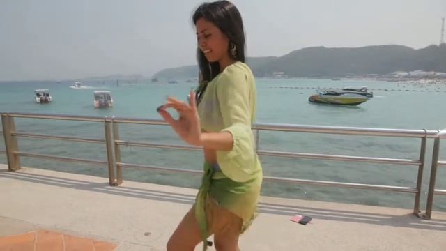 Amel Jazi - BellyDance - Tabla - Thailand смотреть онлайн