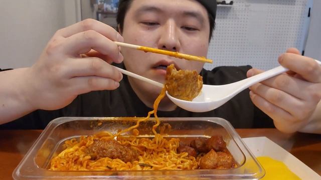 오뚜기  스파게티 라면에  미트볼과 함박스테이크 올려먹기 & Meatball spaghetti ? & Real mukbang