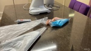 Новогодний десерт на стол, безе снеговик, показываю как делать снеговика из безе