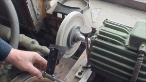 Нюансы заточки ножей шведских и наших ледобуров.