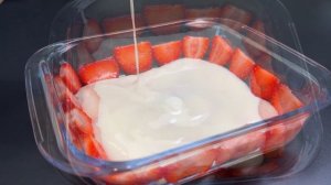 The best strawberry dessert this SUMMER! I mix condensed milk with strawberries! Dessert in 5 minut