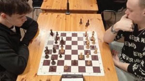 Сипетин Владислав (2231) - Ивченко Александр (2242)