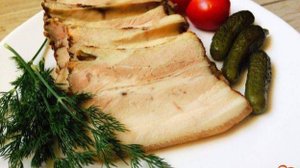 Запеченная грудинка в духовке