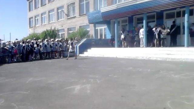 Школьный вальс