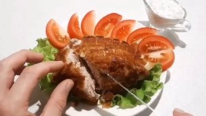 котлета по "Пожарски" с соусом "Тартар".