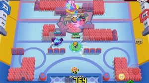 бравл старс  играю в аэробой